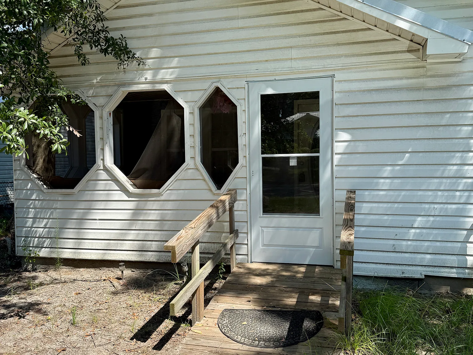 2 bed, 784 sqft, $800 — Photo 2