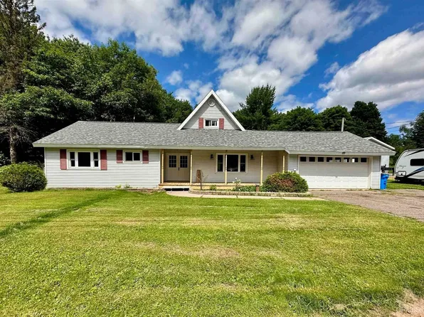 754 Cooper Lake Rd, Ishpeming, MI 49849