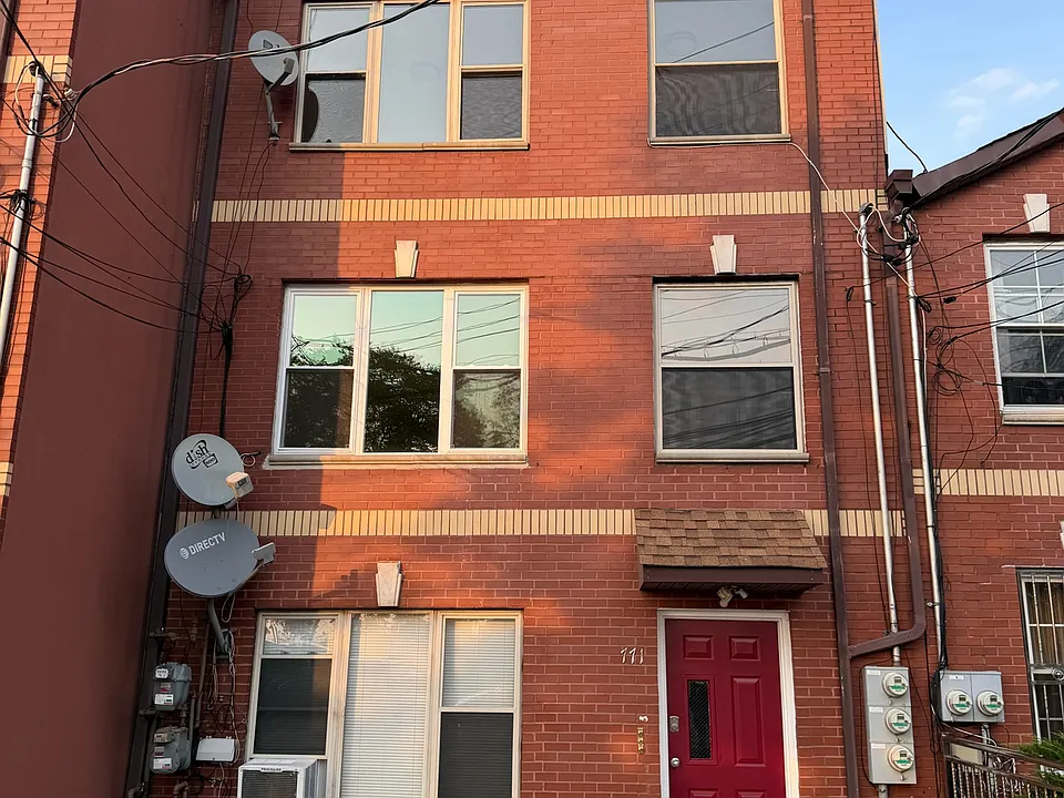 771 Fountain Ave #2