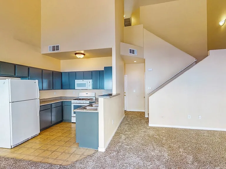4915 E Russell Rd #145-7 — Photo 4