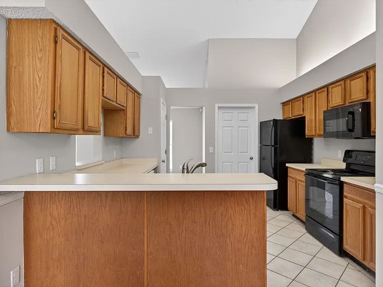 3550 Sheldrake Dr — Photo 13