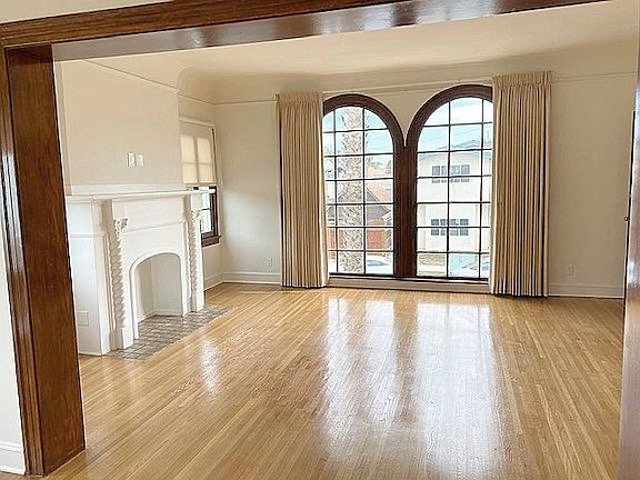 5th image of 25 Falcon Ave APT C
