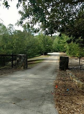 3rd image of 3067 Panorama Dr