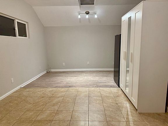 4th image of 540 Gilbert Ave #A