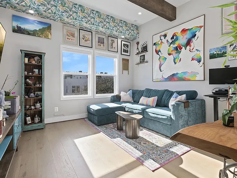 1830 I St NE #4 — Photo 11
