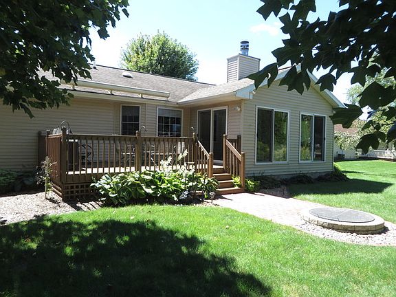 4th image of 631 Eastmor Dr