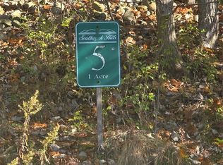 11136 Delphinium Dr, Fenton, MI 48430