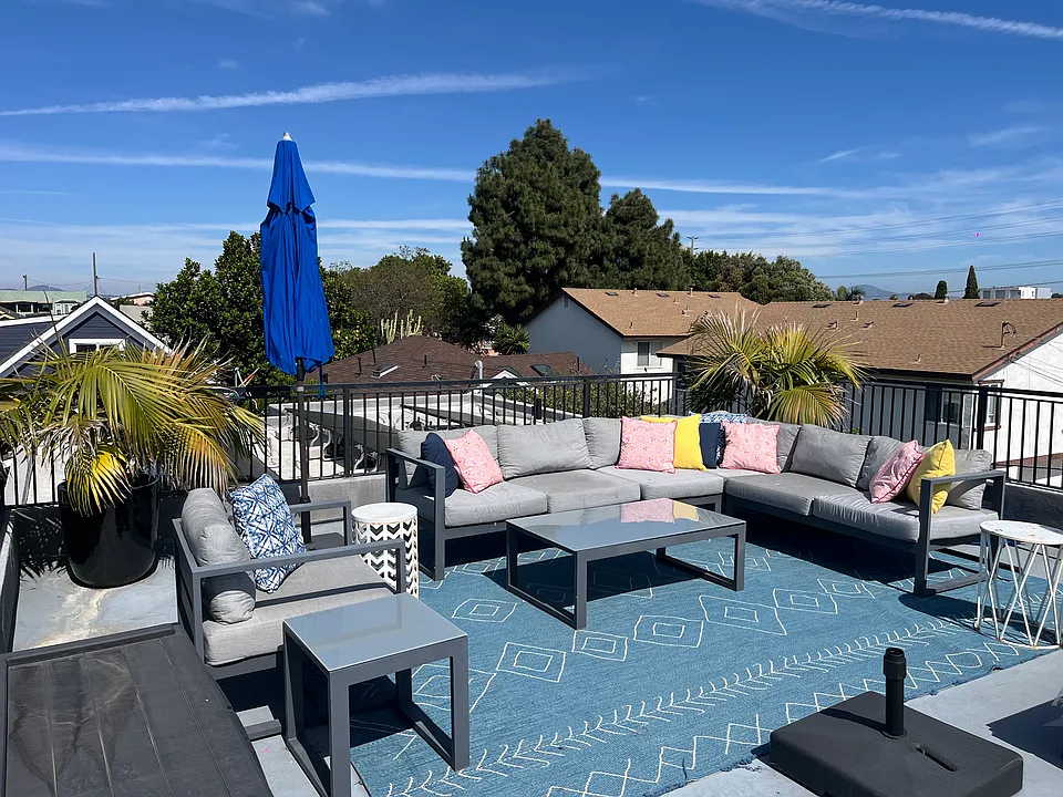 Furnished Roof Deck with Ocean Views and City Views.