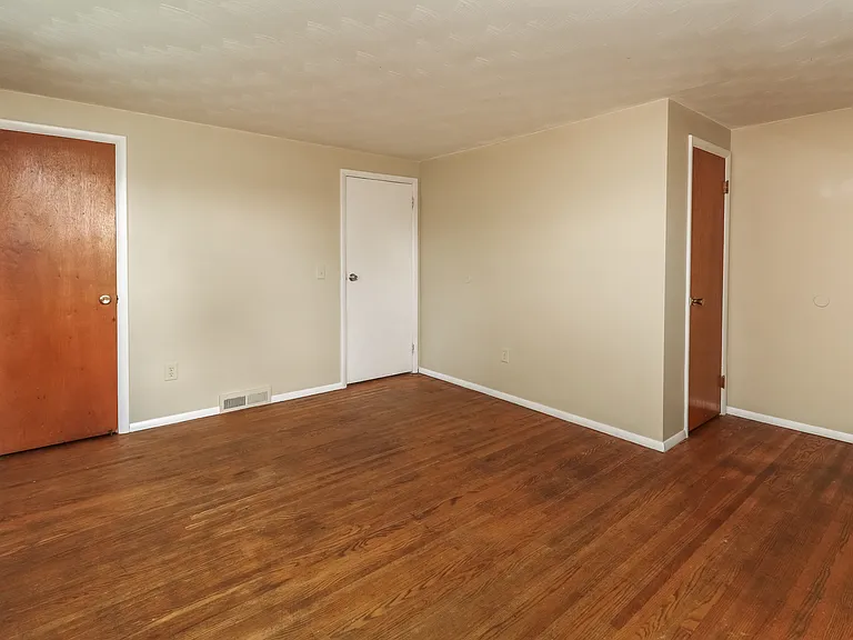 9694 W Ridge Rd #1 — Photo 10