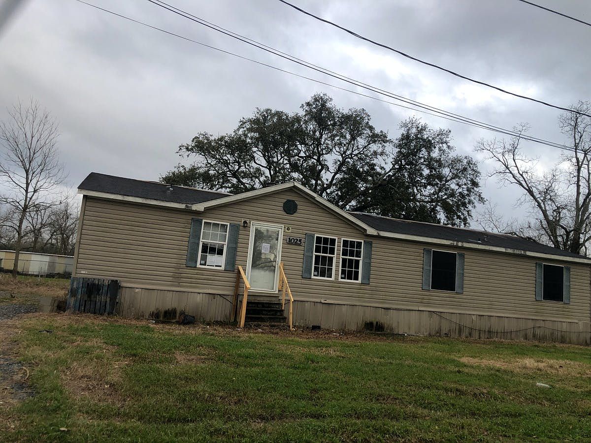 1025 Robert Ln, Breaux Bridge, LA 70517 Zillow