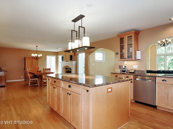 4th image of 2499 Glenford Dr