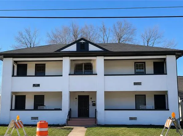 414 1/2 S Adams Ave, Freeport, IL