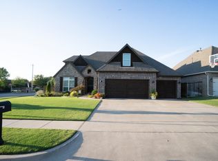 2614 W New Orleans Pl, Broken Arrow, OK 74011