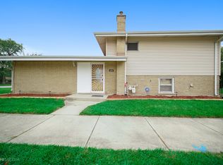 670 E 154th St, Dolton, IL 60419