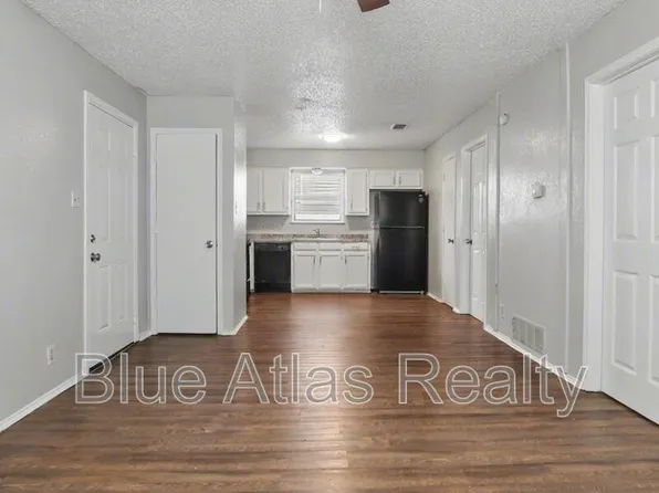 2511 W Prairie St #3, Denton, TX 76201
