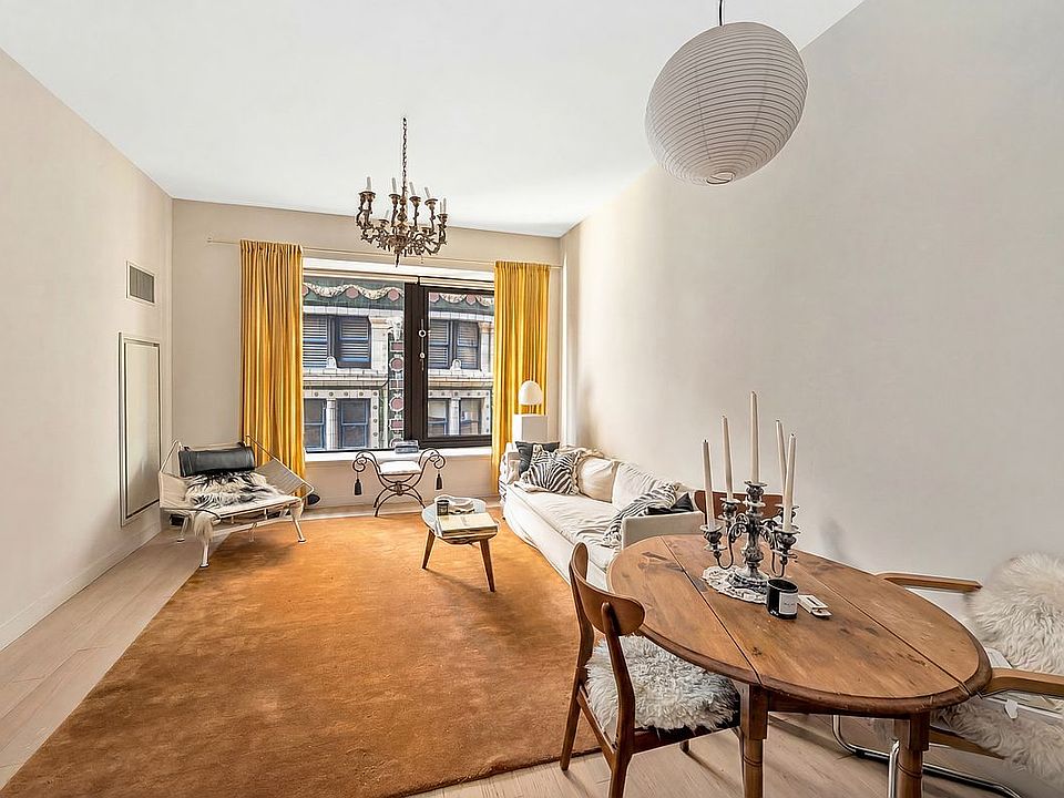 1st image of 75 Wall St APT 19G