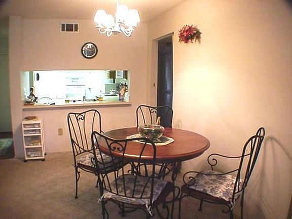5th image of 6090 Willowpointe Cir