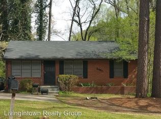 2457 Old Colony Rd, East Pt, GA 30344