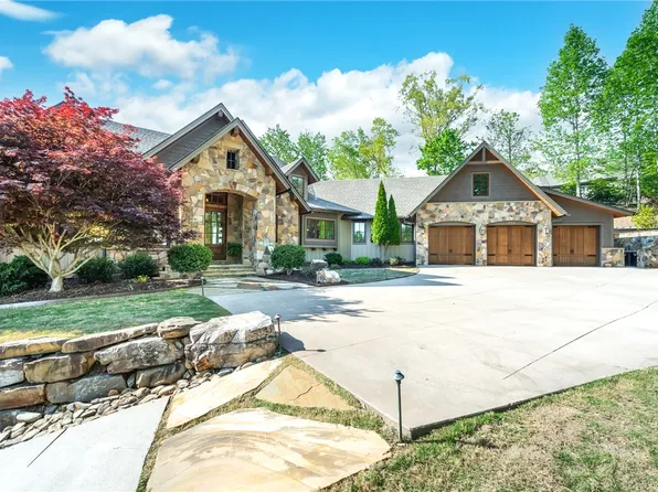 176 Hickory Springs Way, Six Mile, SC 29682