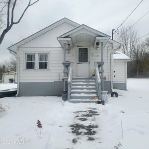 127 Florence St, Waymart, PA, 18472