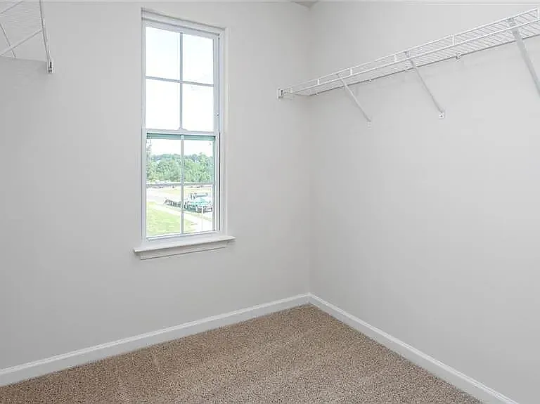 1310 Amberview Ln — Photo 12