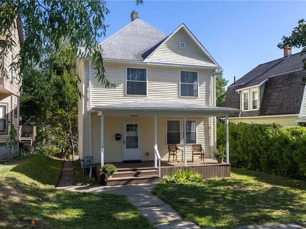 225 W 2nd St, Corning, NY 14830