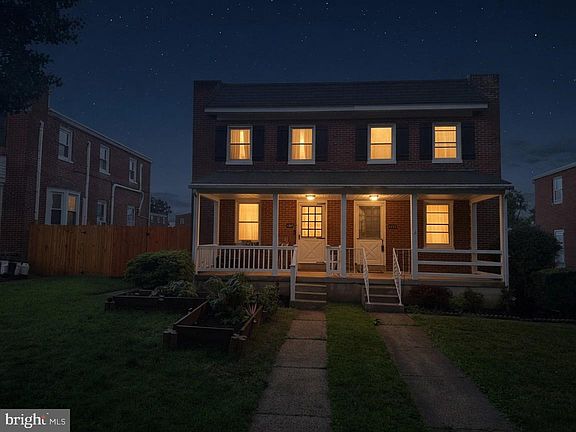 3rd image of 1125 Jamaica Rd