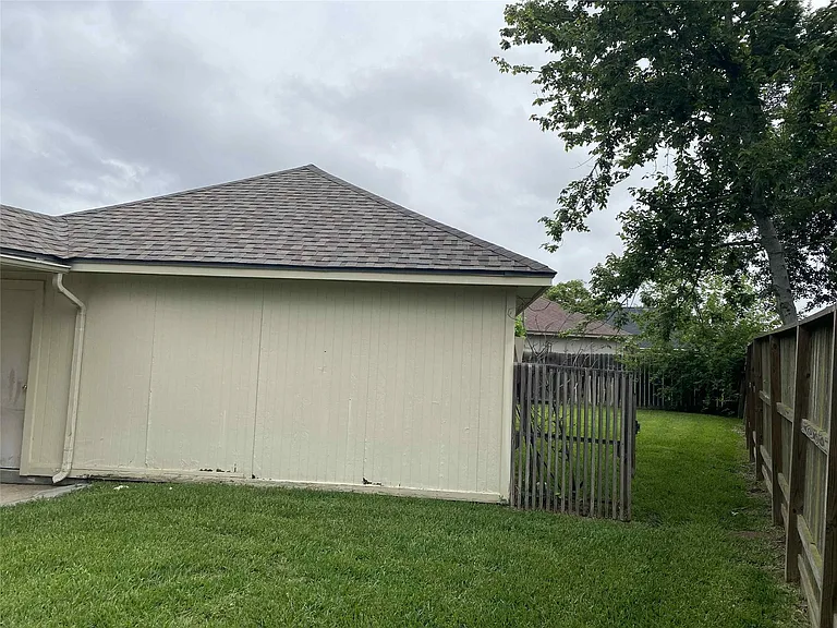 3207 Breckinridge Ct — Photo 25