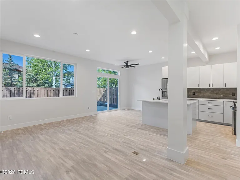 1107 Station Loop Rd — Photo 3