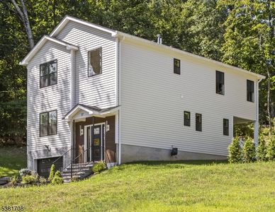 37 Saint Johns Rd, Budd Lake, NJ, 07828