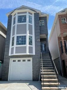 521 Cross St, Harrison, NJ, 07029