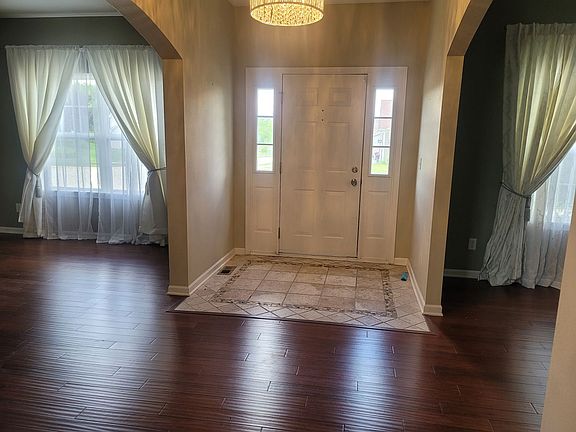 2nd image of 12430 Kings Point Dr