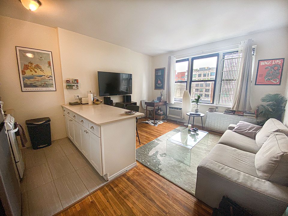 1st image of 205 E 14th St APT 4A