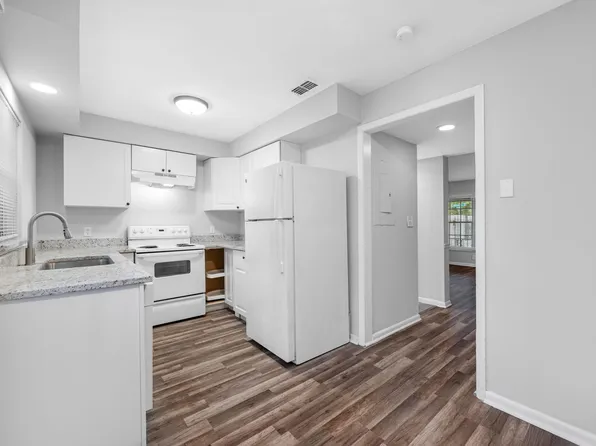 4004 N Branch Ave APT C, Tampa, FL 33603