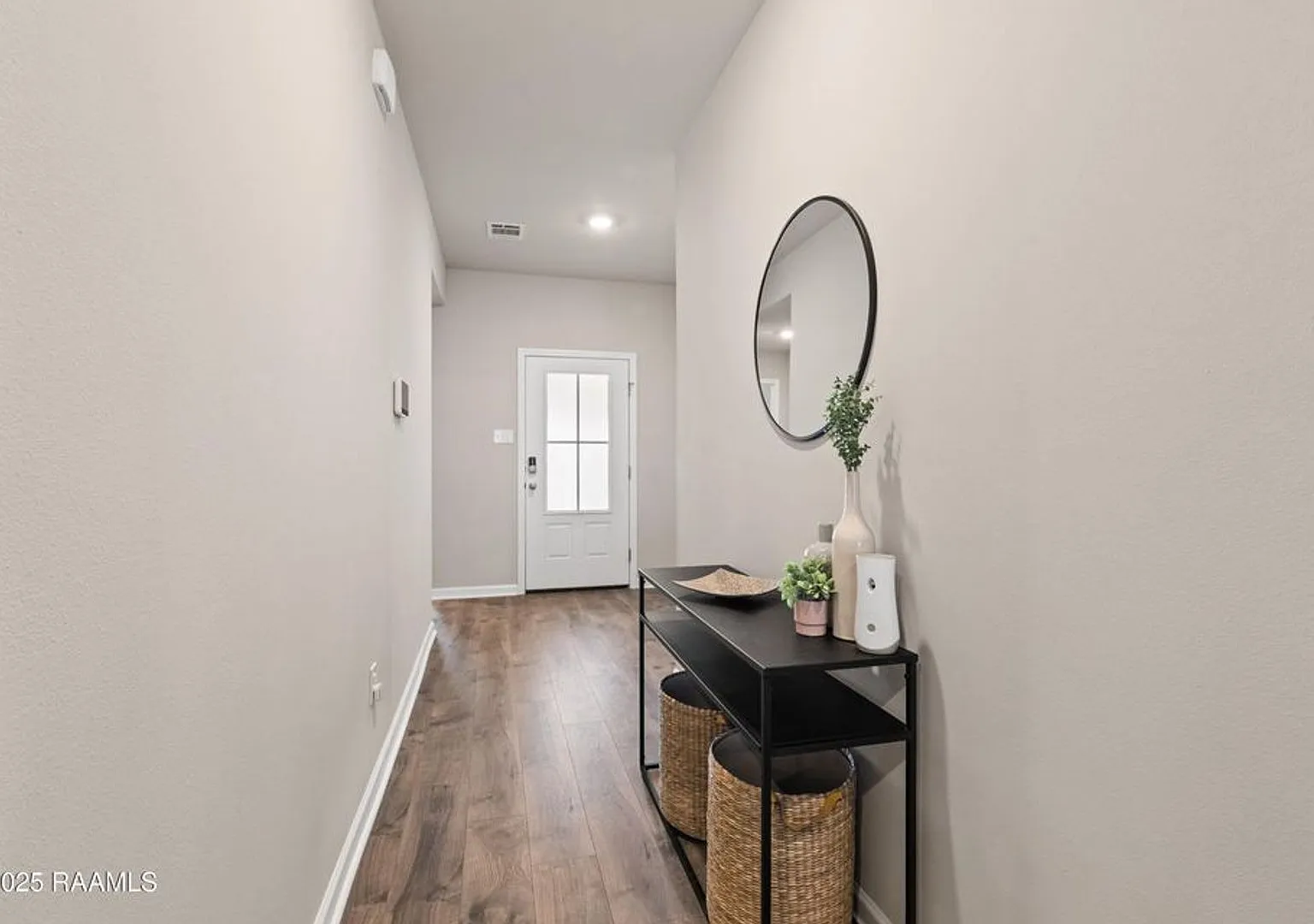 Spacious 4-Bedroom Home in Duson | Modern Living & Prime Location — Photo 4