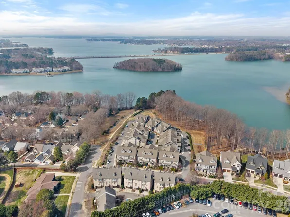 744 Amalfi Dr, Davidson, NC 28036
