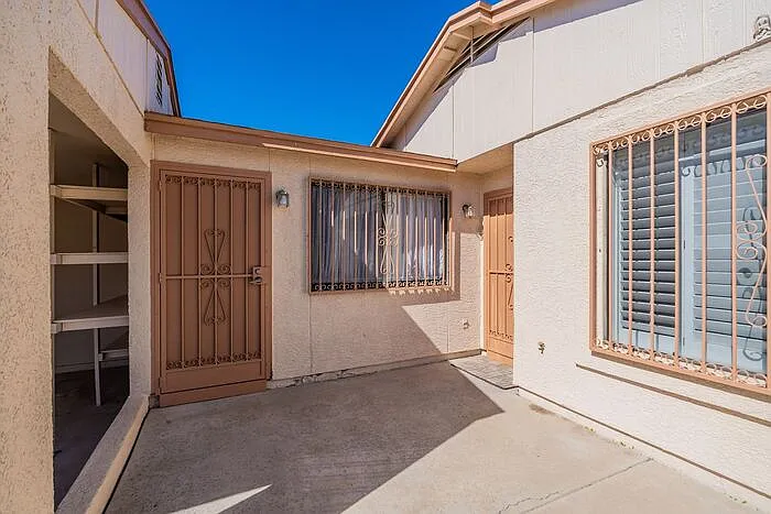 2434 N Palo Hacha Dr — Photo 5