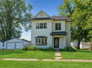 307 E Station St, Baxter, IA 50028