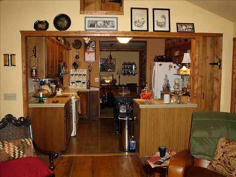 4th image of 73 HITE Court