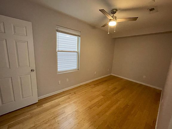 5th image of 3922 Haverford Ave #2
