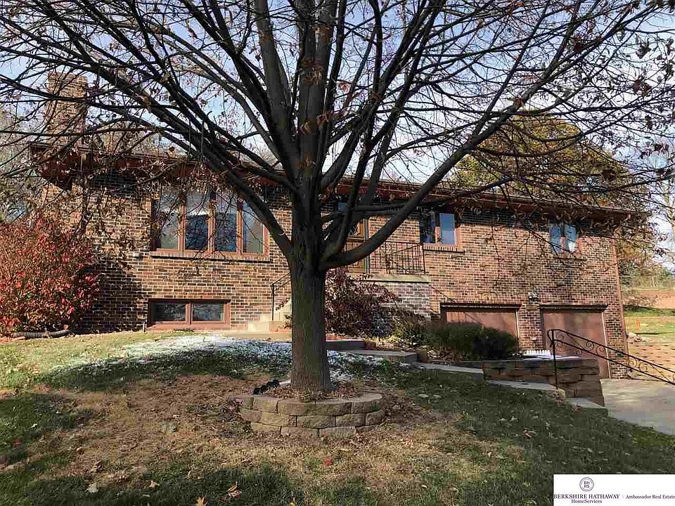1st image of 4618 Primrose Ln