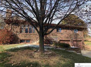 4618 Primrose Ln, Omaha, NE 68157