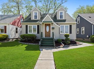 17819 Walter St, Lansing, IL 60438