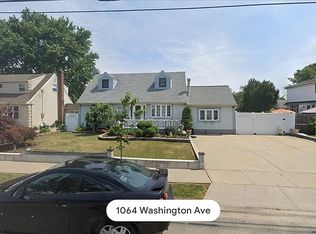 1064 Washington Ave, Westbury, NY 11590