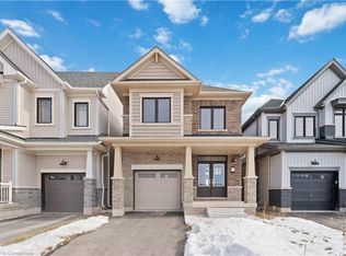 172 Eastbridge Ave, Welland, ON L3B0M6