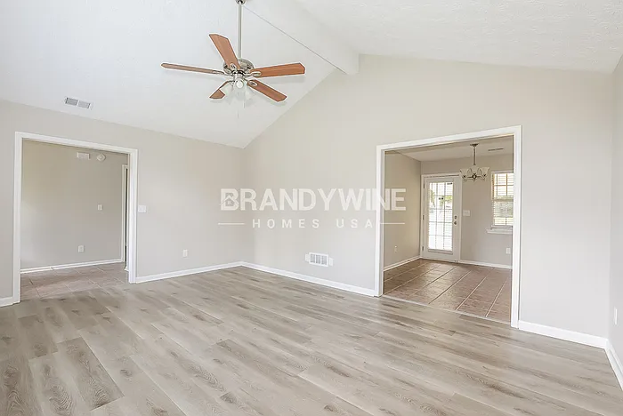 148 Helen Dr NW — Photo 4