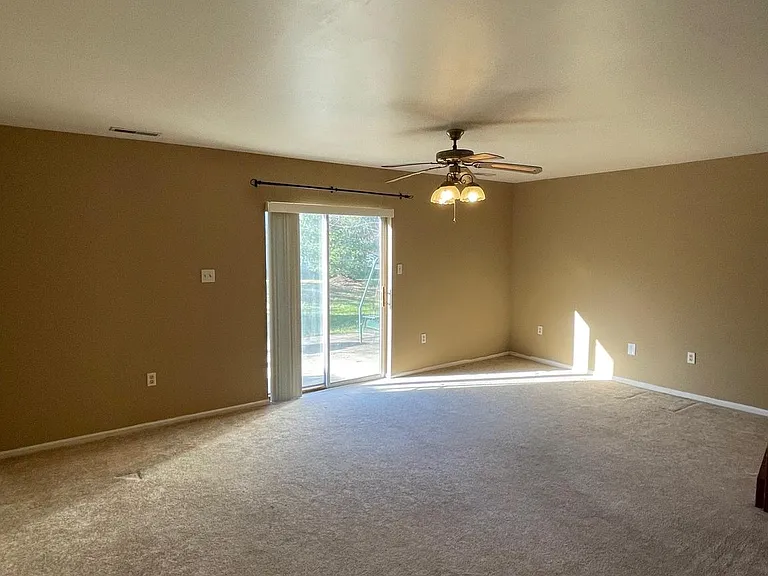 19 Beaver Run Dr — Photo 2