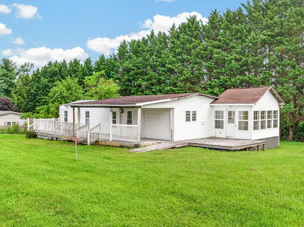 115 Cross Ridge Ln, Galax, VA 24333