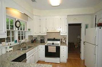 3rd image of 2035 Hunters Trail Dr