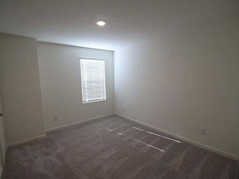 1246 Herring Dr — Photo 31
